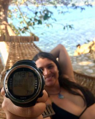 We may be a bunch of lazy freedivers here, but Kyla is still so ready to take on the freediving instructor course. New personal best of 44 meters with many more training days to go. Way to go Kyla!
